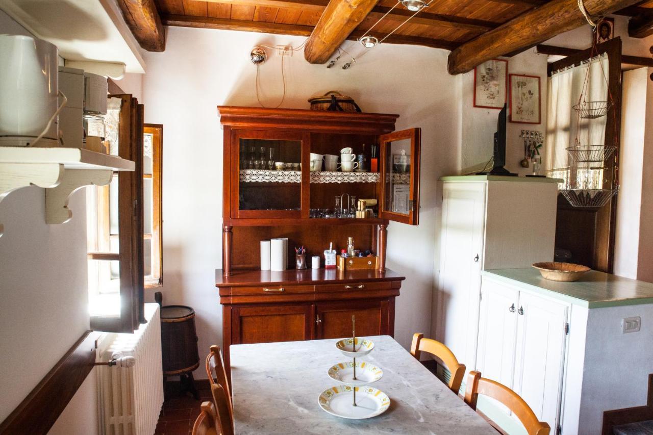 Deliziosa Casetta Sull'Appennino Toscano Montefegatesi Exterior foto